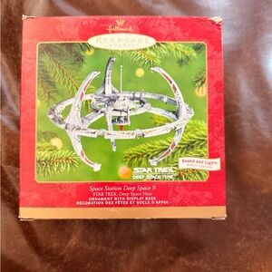 Hallmark Star Trek Black Ornament